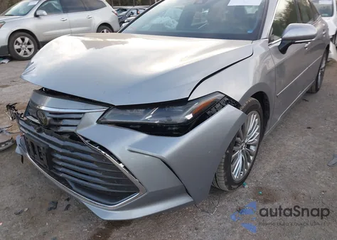 2020 Toyota Avalon Limited z USA, uszkodzony, nr VIN 4T1DZ1FB6LU045331
